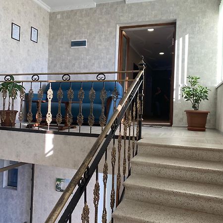 Hotel Sharl Ninotsminda Экстерьер фото