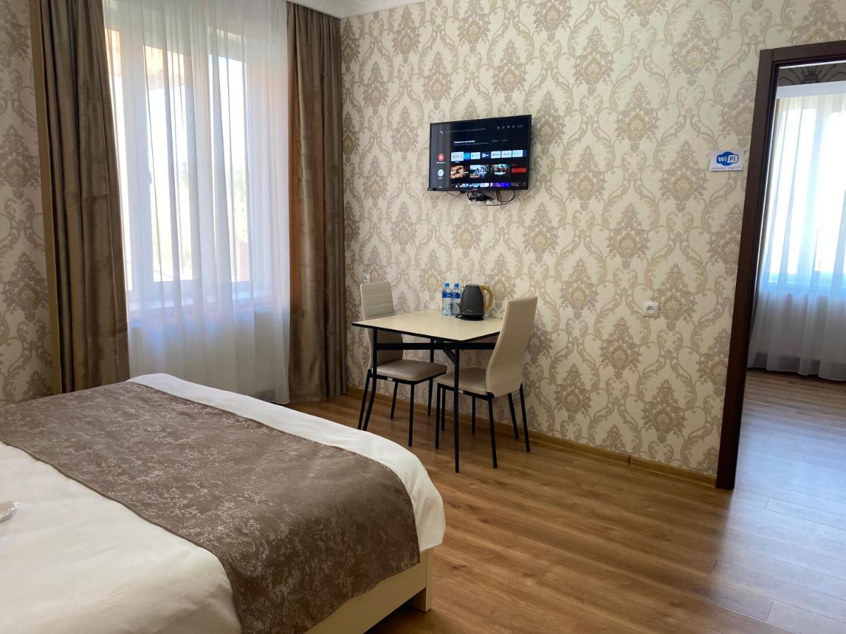 Hotel Sharl Ninotsminda Экстерьер фото